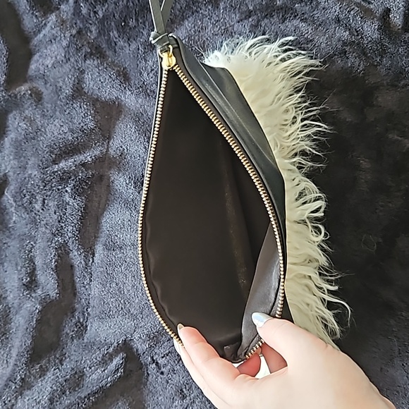 Faux fur clutch - Picture 2 of 2